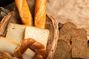 Como adaptar os pães à dieta de idosos com restrições alimentares